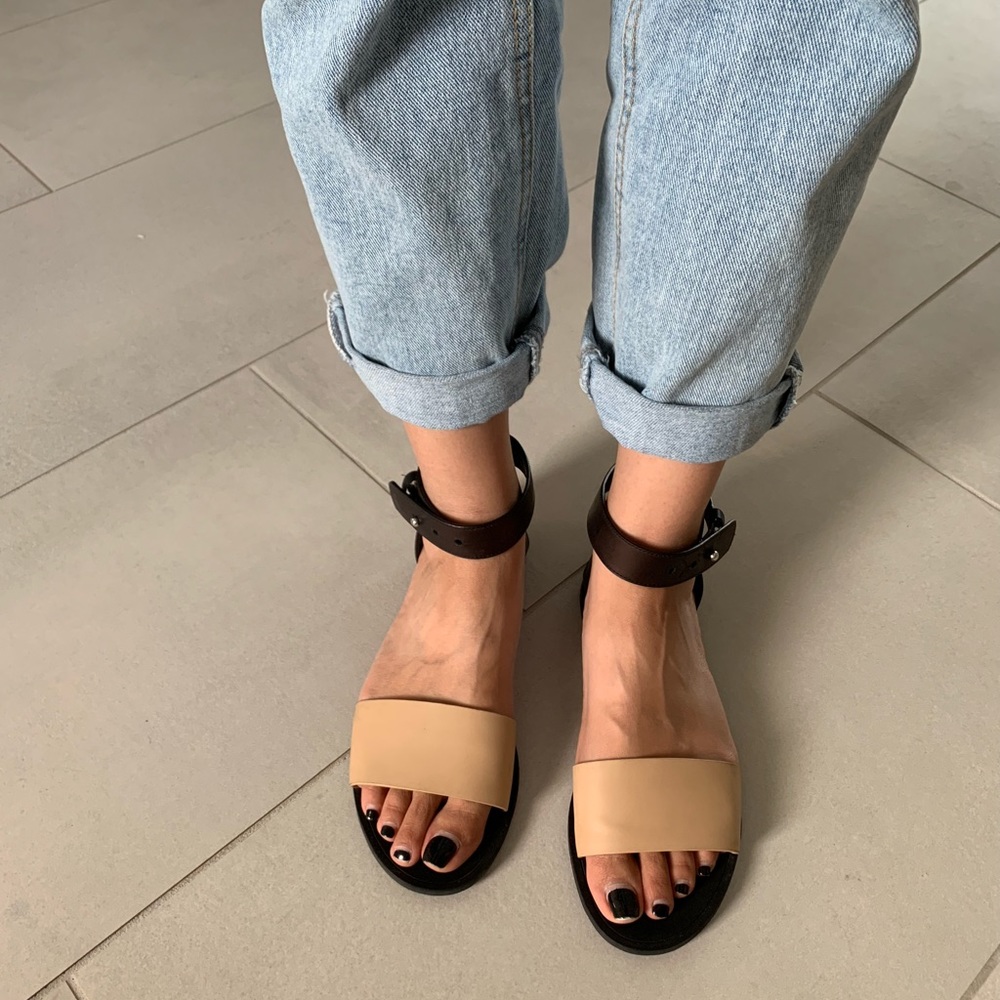Vince sandals